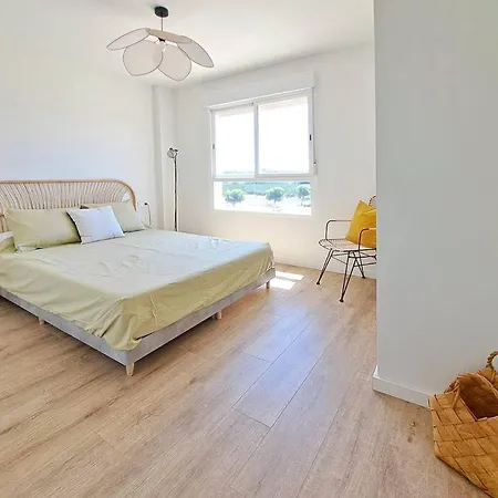 Charming Flat Close To The Canet d'En Berenguer